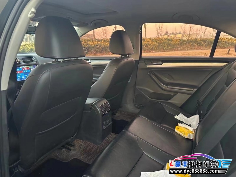 17年大众速腾轿车抵押车出售