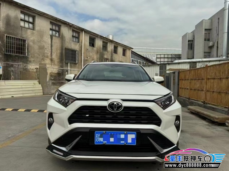 20年丰田RAV4荣放轿车抵押车出售