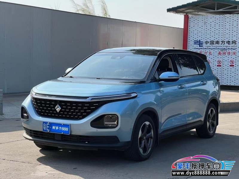 20年宝骏宝骏RM5轿车抵押车出售