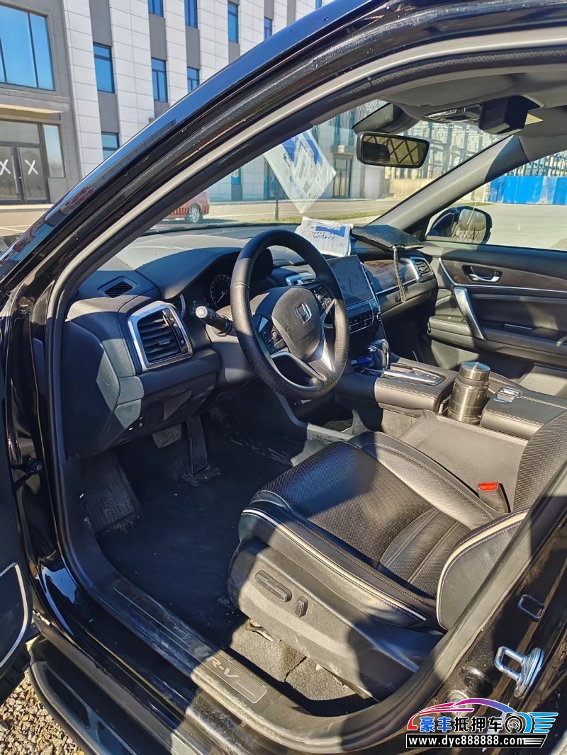 20年本田UR-V轿车抵押车出售