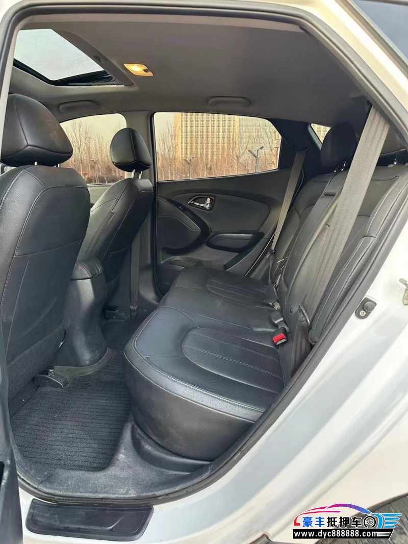 18年现代ix35SUV抵押车出售