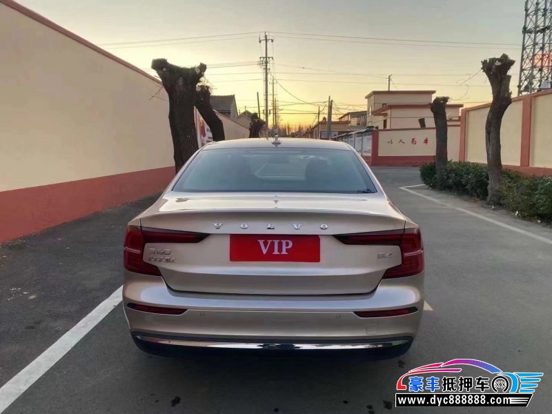 23年沃尔沃S60轿车抵押车出售