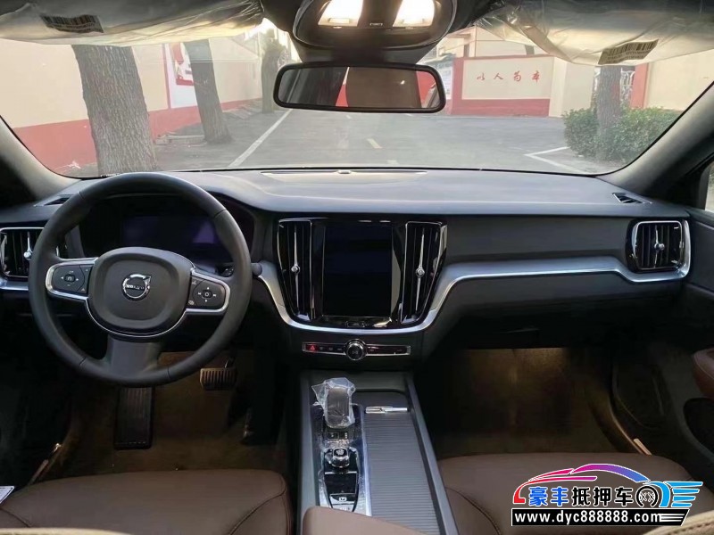 23年沃尔沃S60轿车抵押车出售