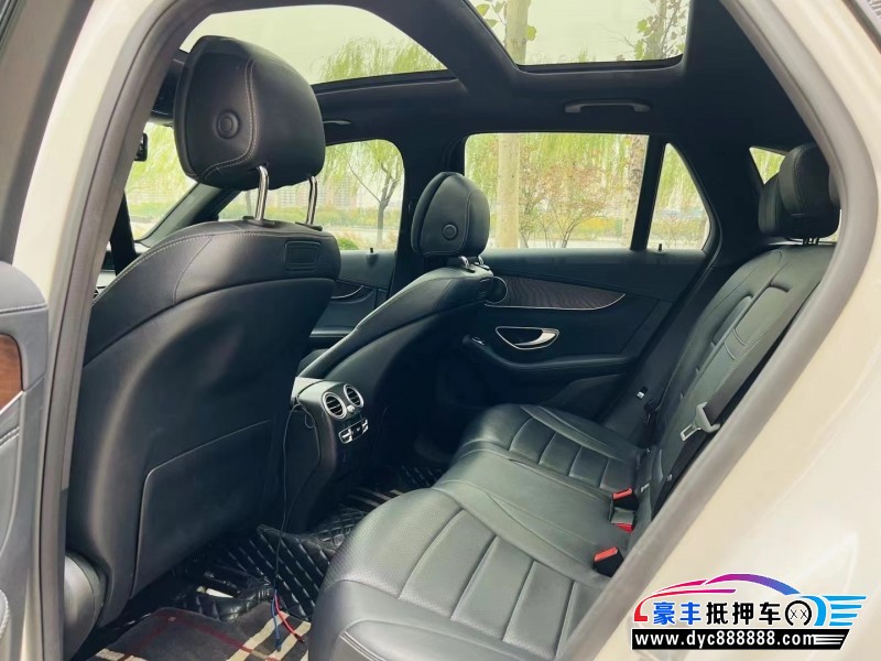 17年奔驰GLC轿车抵押车出售