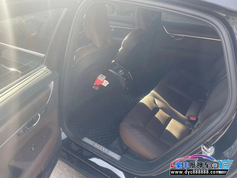 22年沃尔沃S90轿车抵押车出售