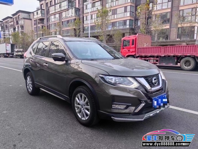 17年日产奇骏SUV抵押车出售