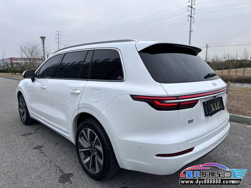 22年理想ONE轿车抵押车出售