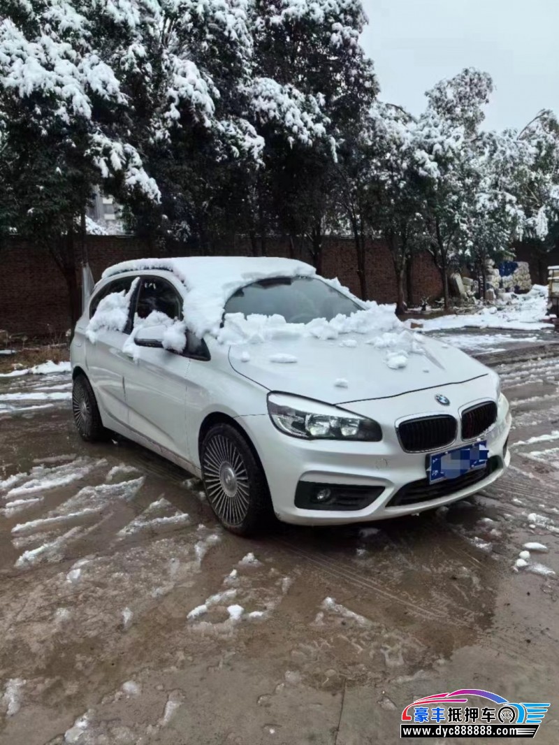 16年宝马2系轿车抵押车出售