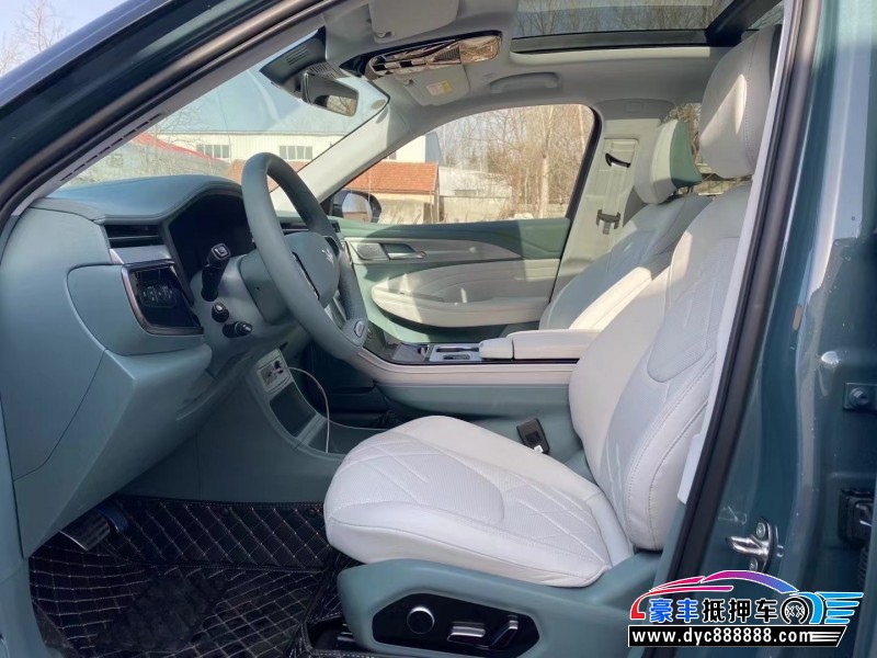 23年极狐阿尔法S轿车抵押车出售