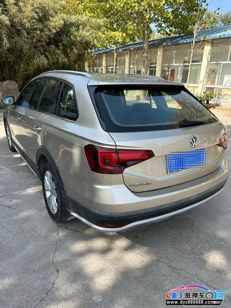 17年大众蔚领轿车抵押车出售