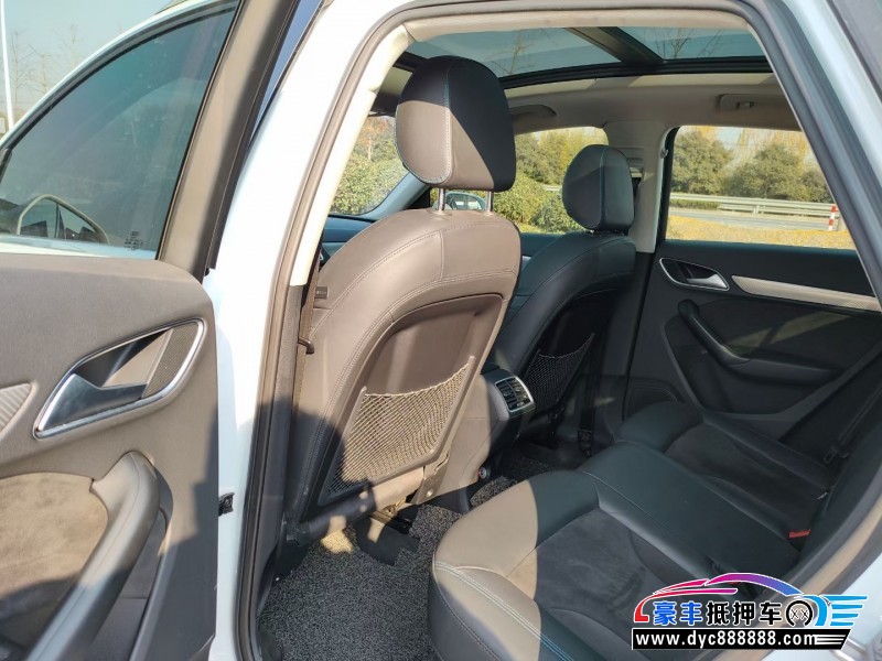 18年奥迪Q3轿车抵押车出售