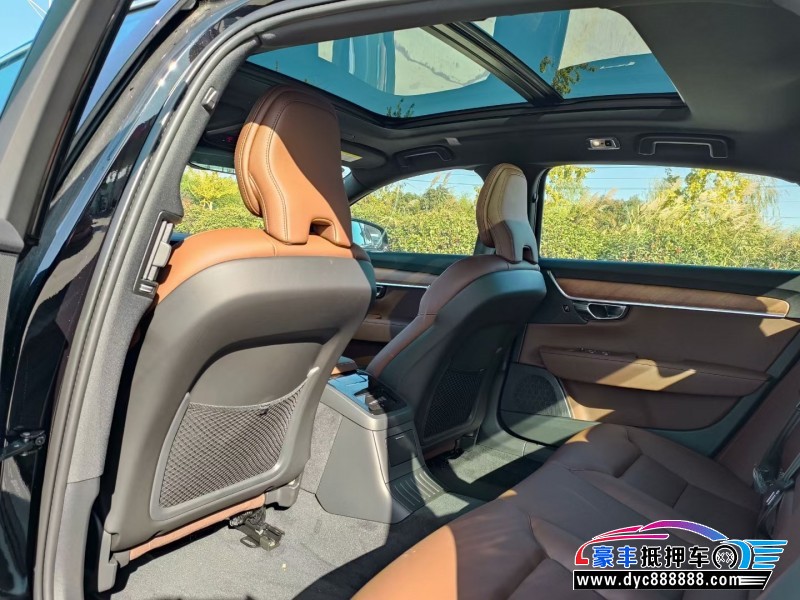 21年沃尔沃S90轿车抵押车出售