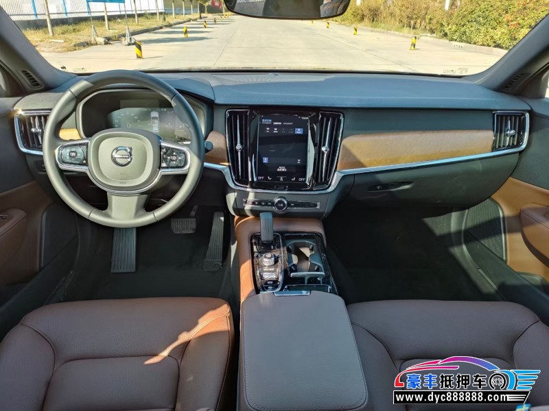 21年沃尔沃S90轿车抵押车出售