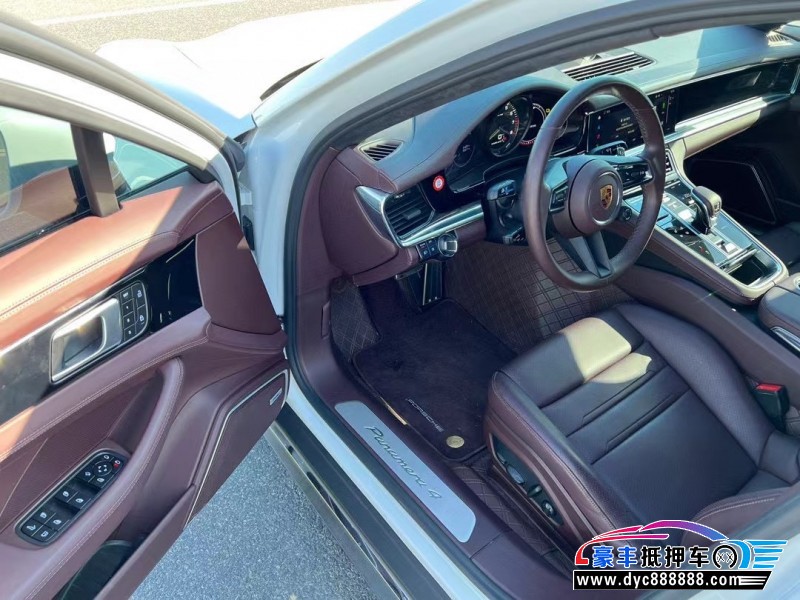 22年保时捷帕纳梅拉轿车抵押车出售