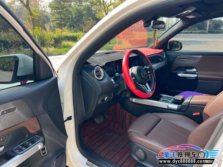 22年奔驰GLBSUV抵押车出售