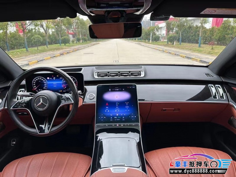 22年奔驰S轿车抵押车出售