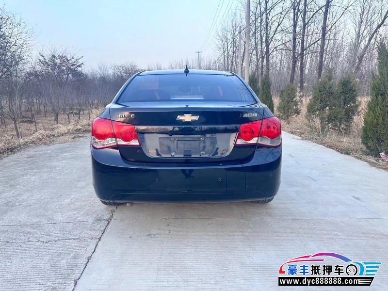 10年雪佛兰科鲁兹轿车抵押车出售