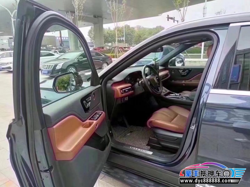 21年林肯飞行家轿车抵押车出售