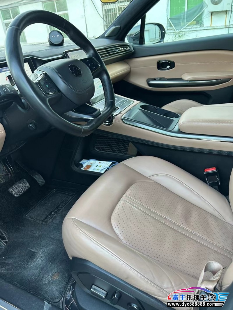 19年蔚来ES6轿车抵押车出售