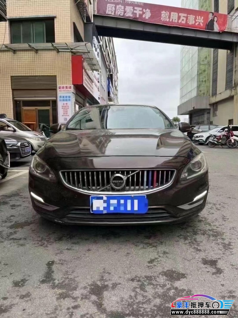 18年沃尔沃S60轿车抵押车出售