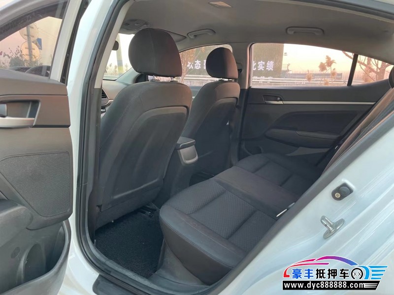 20年现代领动轿车抵押车出售