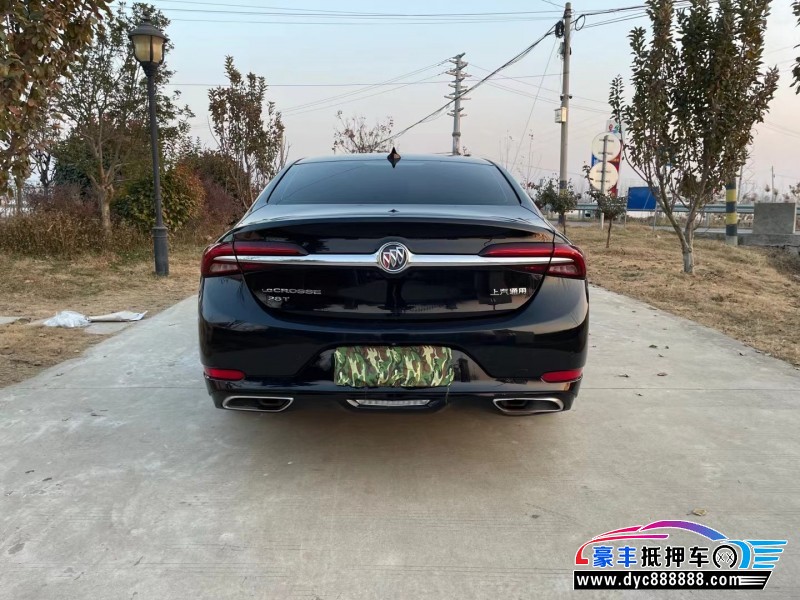 20年别克君越轿车抵押车出售