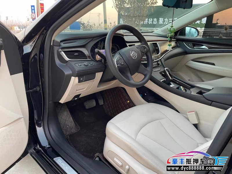 20年别克君越轿车抵押车出售