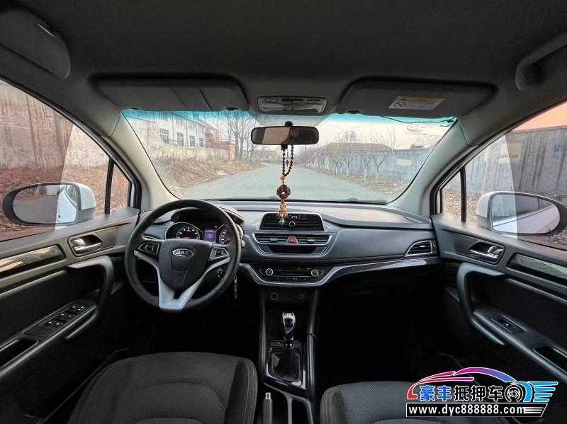 18年江淮瑞风S3轿车抵押车出售