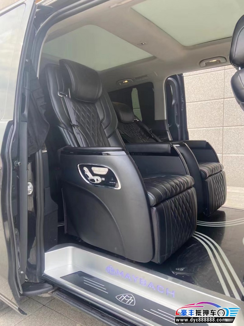 17年奔驰V轿车抵押车出售