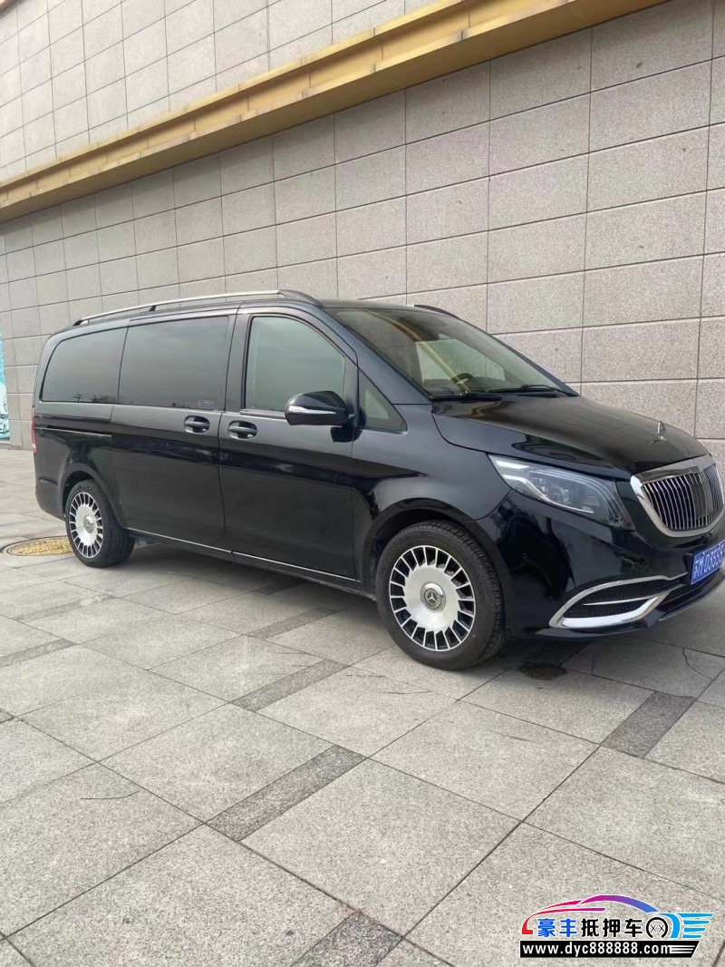 17年奔驰V轿车抵押车出售