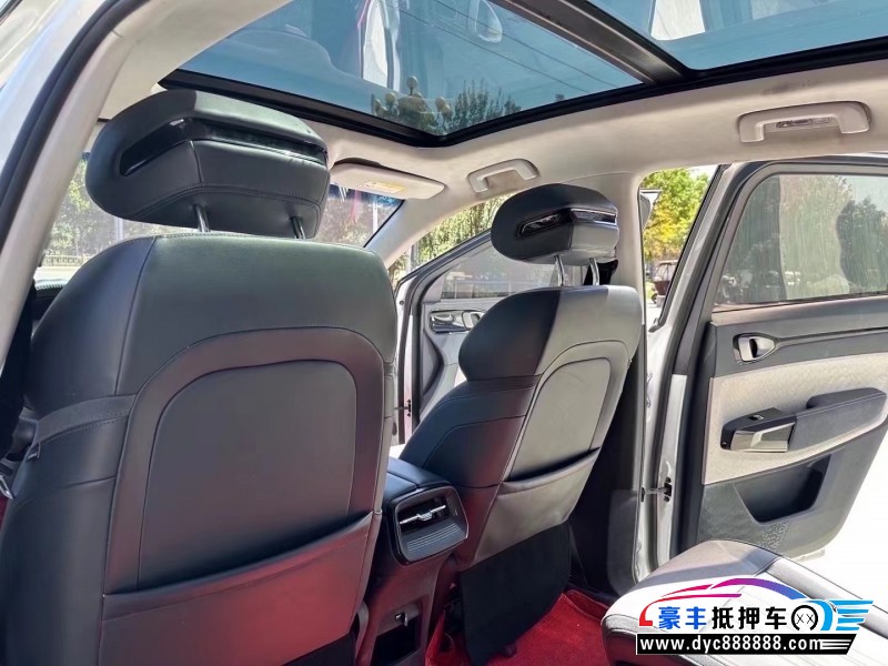 20年宝骏宝骏RM5轿车抵押车出售