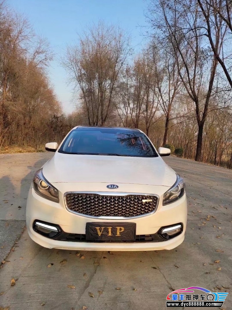 18年起亚K4轿车抵押车出售