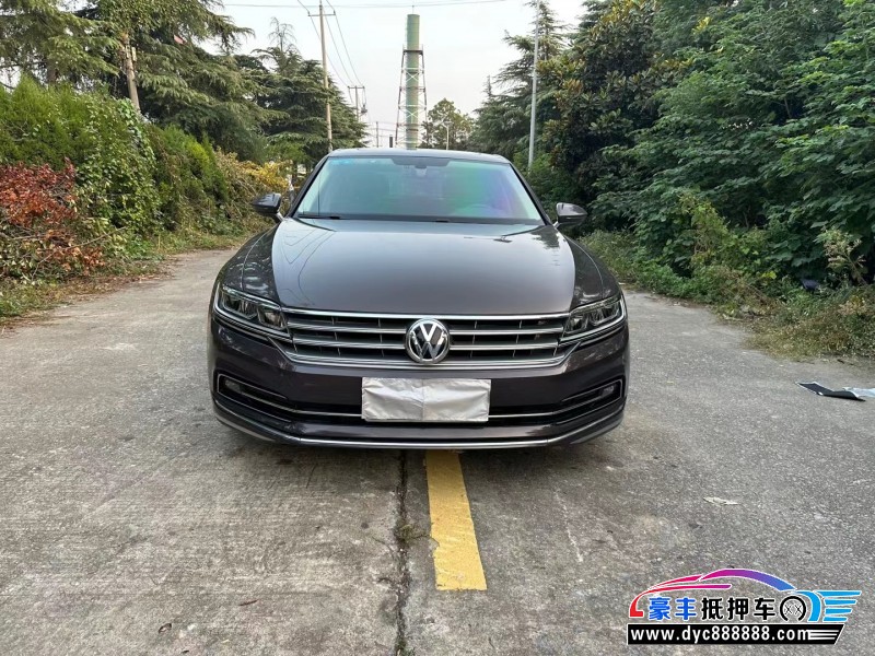 18年大众辉昂轿车抵押车出售