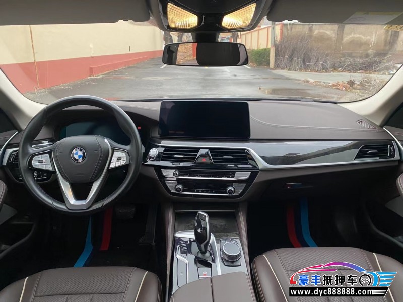 21年宝马5系轿车抵押车出售