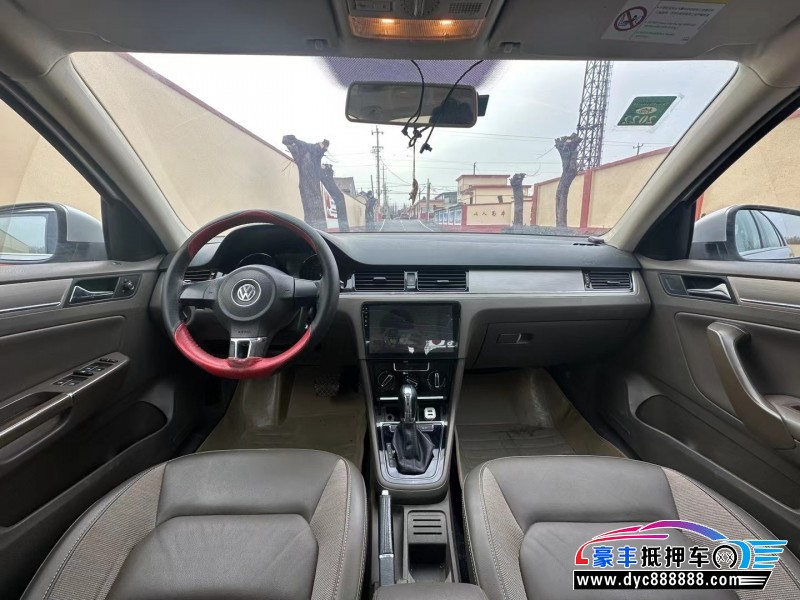 14年大众宝来轿车抵押车出售