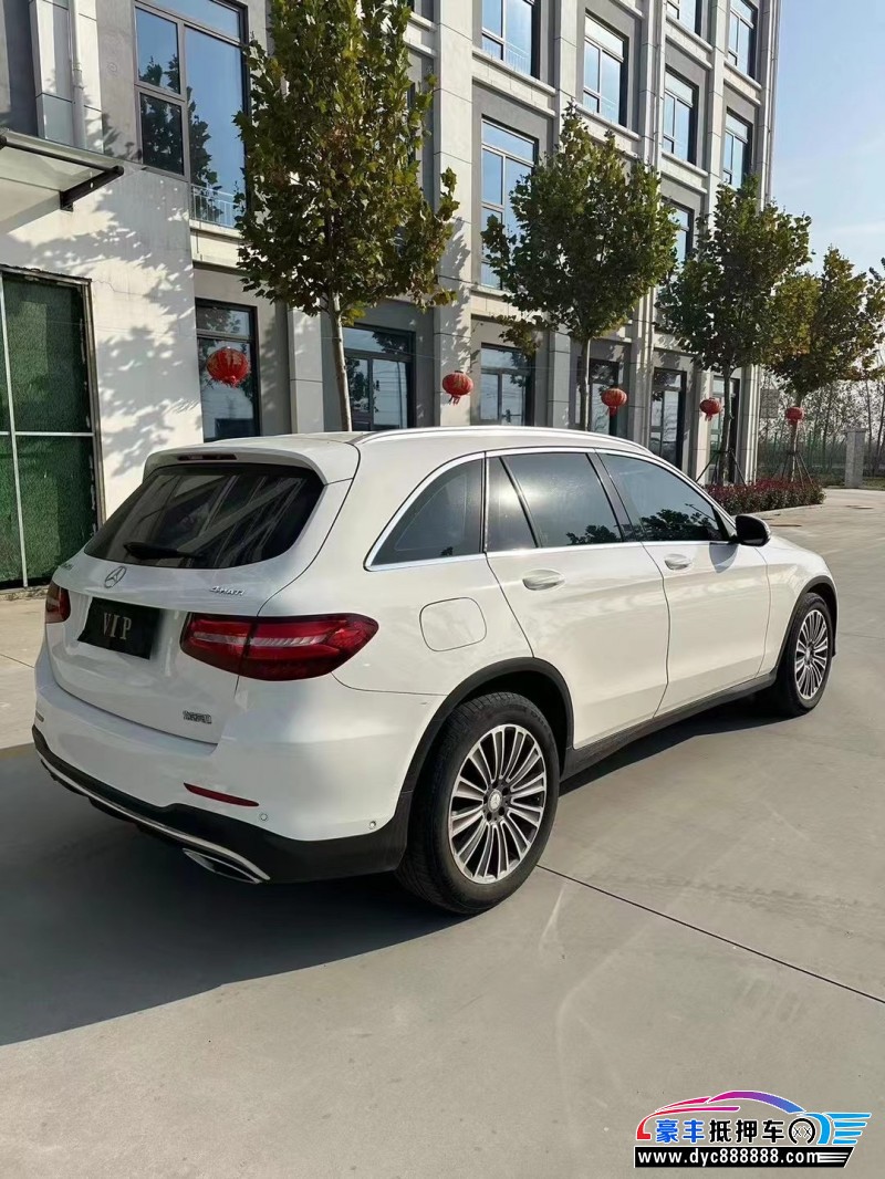 17年奔驰GLC轿车抵押车出售