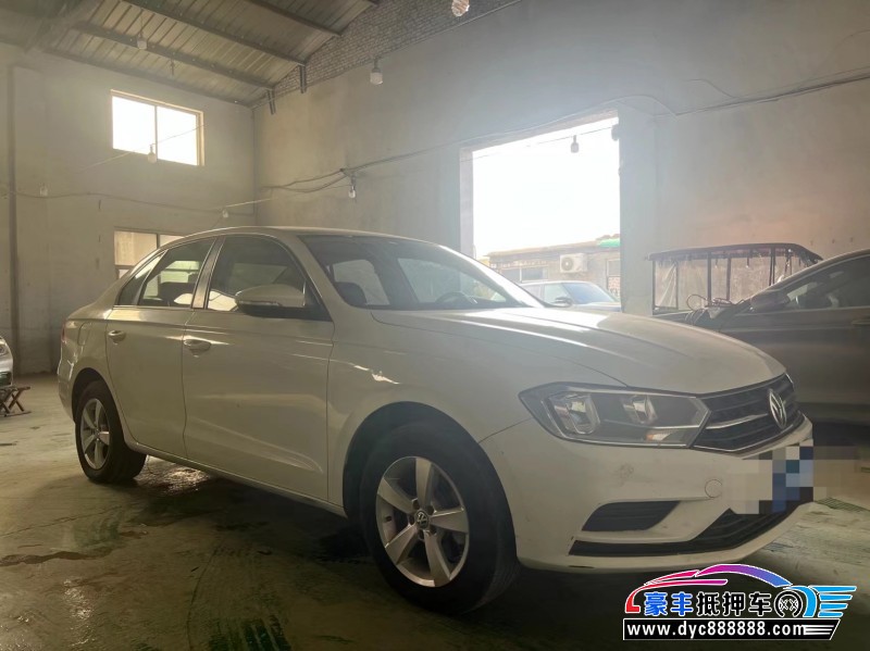 17年大众宝来轿车抵押车出售