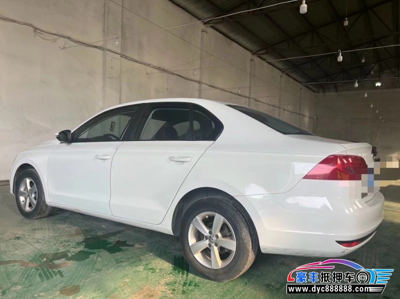 17年大众宝来轿车抵押车出售