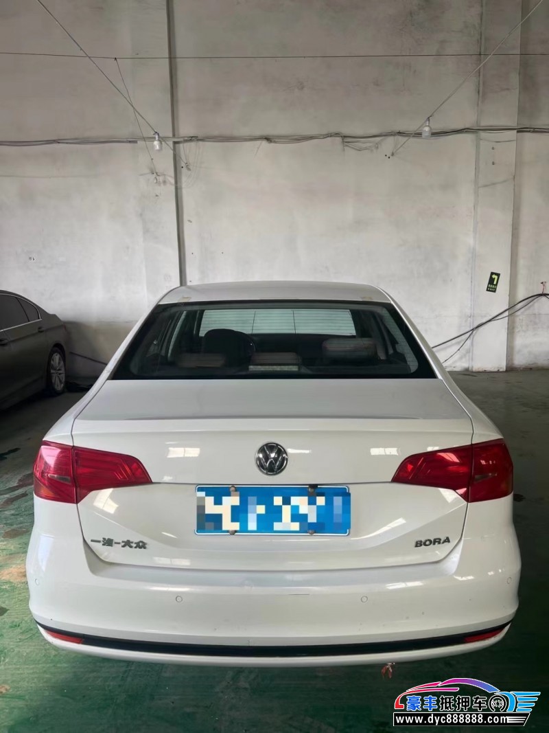 17年大众宝来轿车抵押车出售