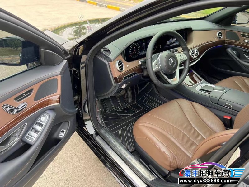 20年奔驰S轿车抵押车出售