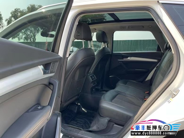 19年奥迪Q5SUV抵押车出售