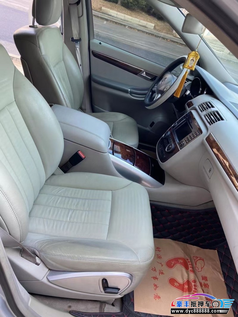 09年奔驰R轿车抵押车出售