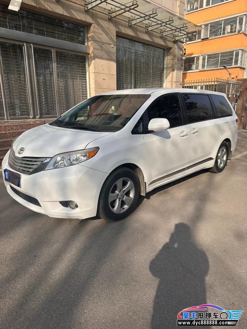 13年丰田塞纳MPV抵押车出售