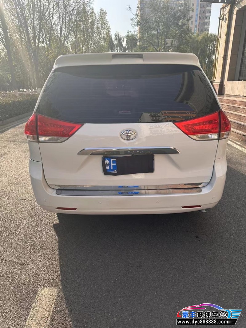 13年丰田塞纳MPV抵押车出售