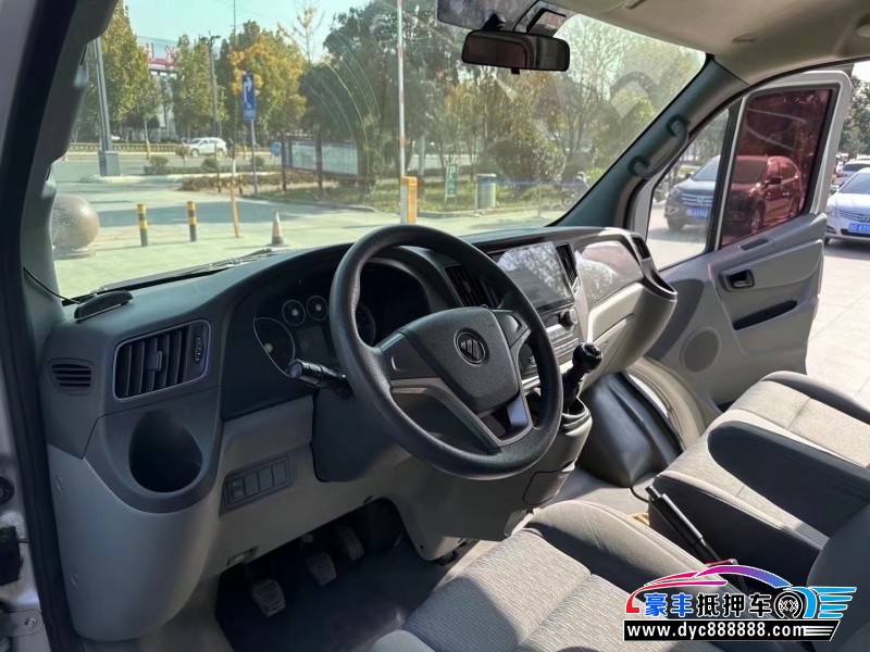 20年福田图雅诺轿车抵押车出售