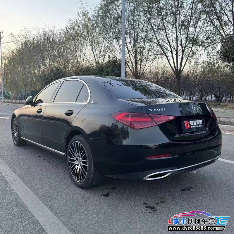 22年奔驰C轿车抵押车出售