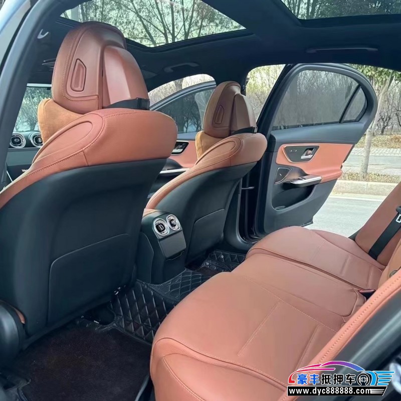 22年奔驰C轿车抵押车出售