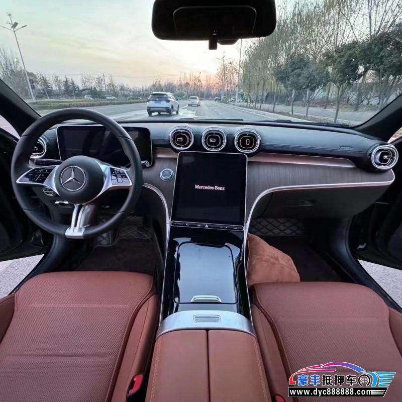 22年奔驰C轿车抵押车出售