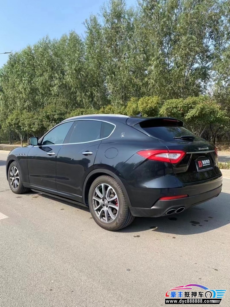 18年玛莎拉蒂莱万特轿车抵押车出售