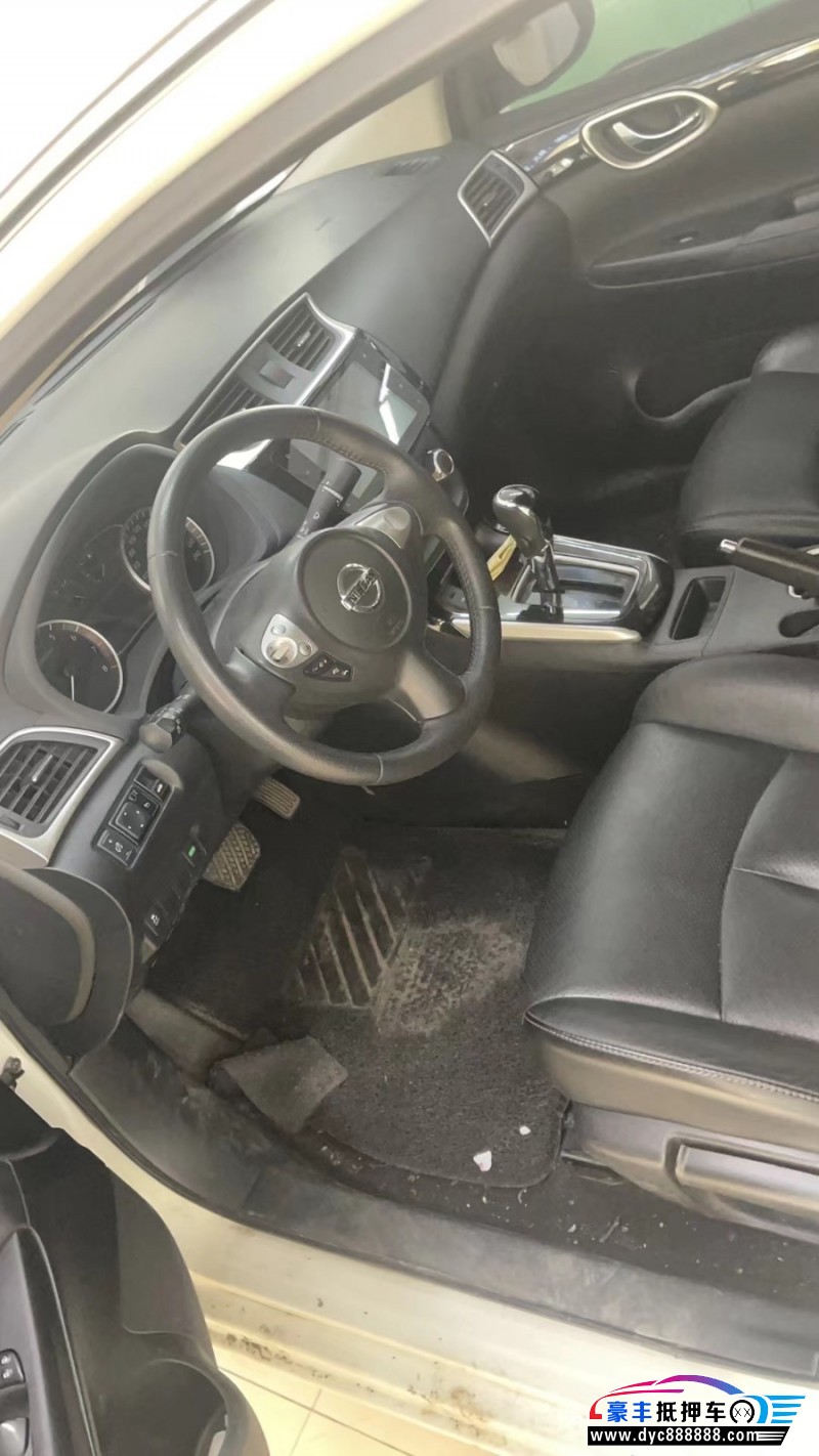 19年日产轩逸轿车抵押车出售